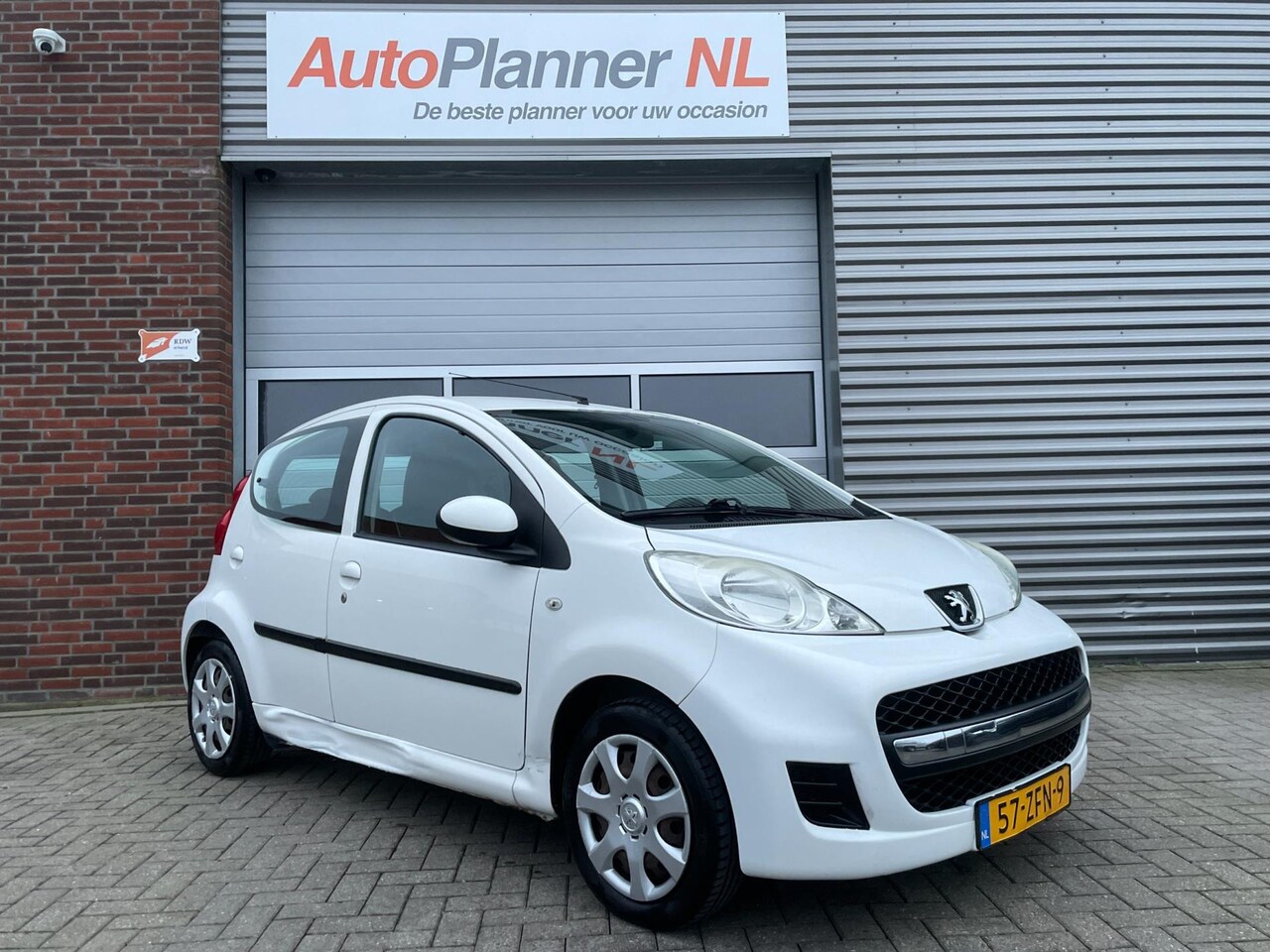 Peugeot 107 - 1.0-12V Millesim! 5-Deurs! Nieuwe APK! - AutoWereld.nl