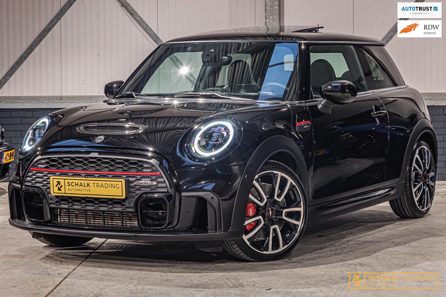 MINI John Cooper Works - 2.0 Works|Pano|Cam|F1|HUD|Acc|Full|Deal|BTW - AutoWereld.nl