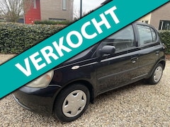 Toyota Yaris - 1.3-16V VVT-i Sol