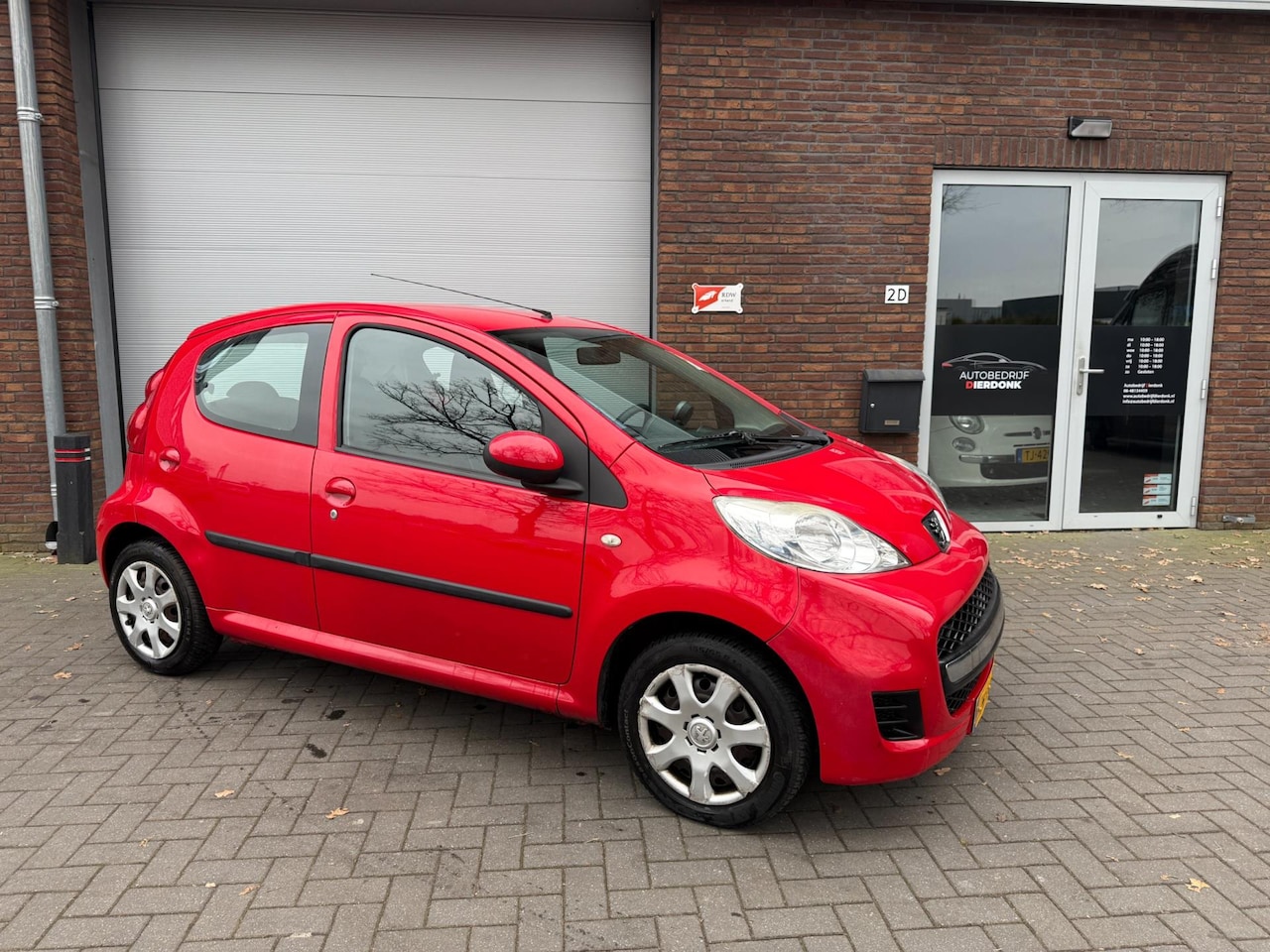 Peugeot 107 - 1.0-12V XS|NIEUWE APK|AUTOMAAT|5 DEURS - AutoWereld.nl