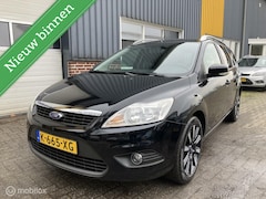 Ford Focus Wagon - 1.6-16V Futura TREKHAAK