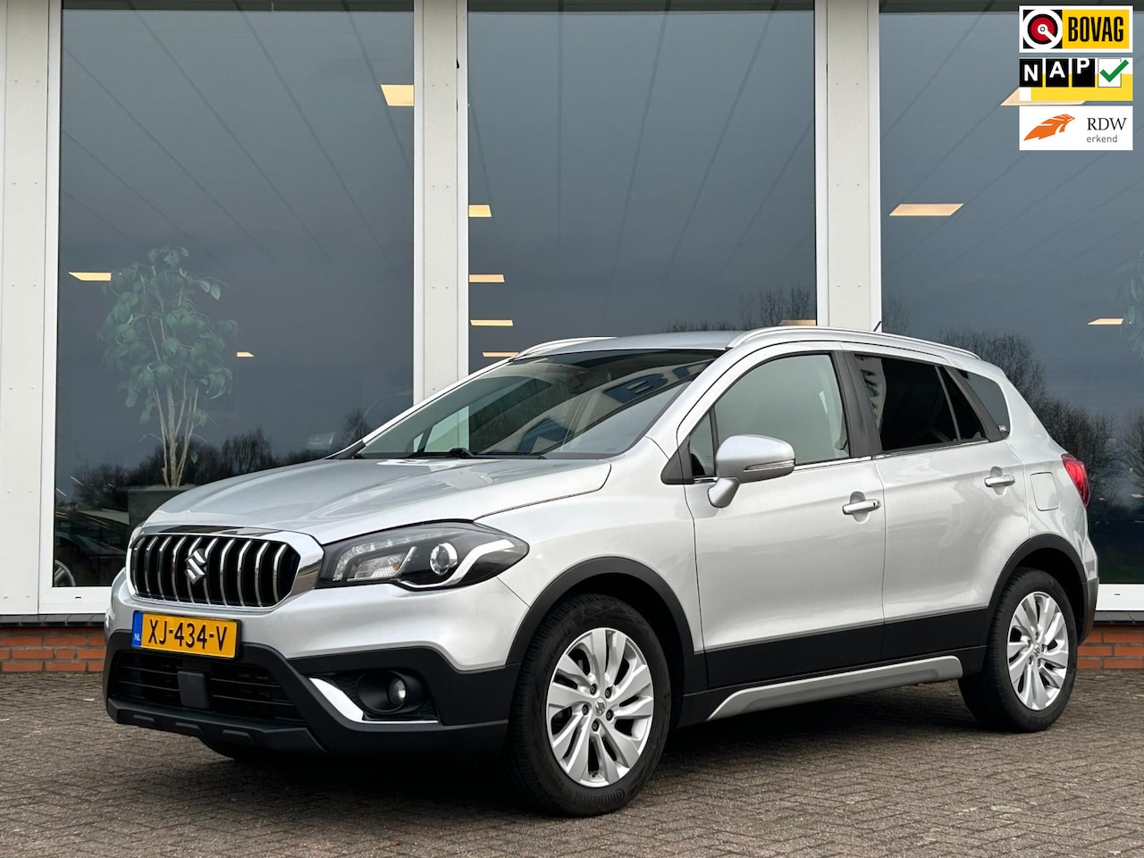 Suzuki S-Cross - 1.4 Boosterjet Exclusive - Navi - Clima - Camera - Trekhaak - AutoWereld.nl