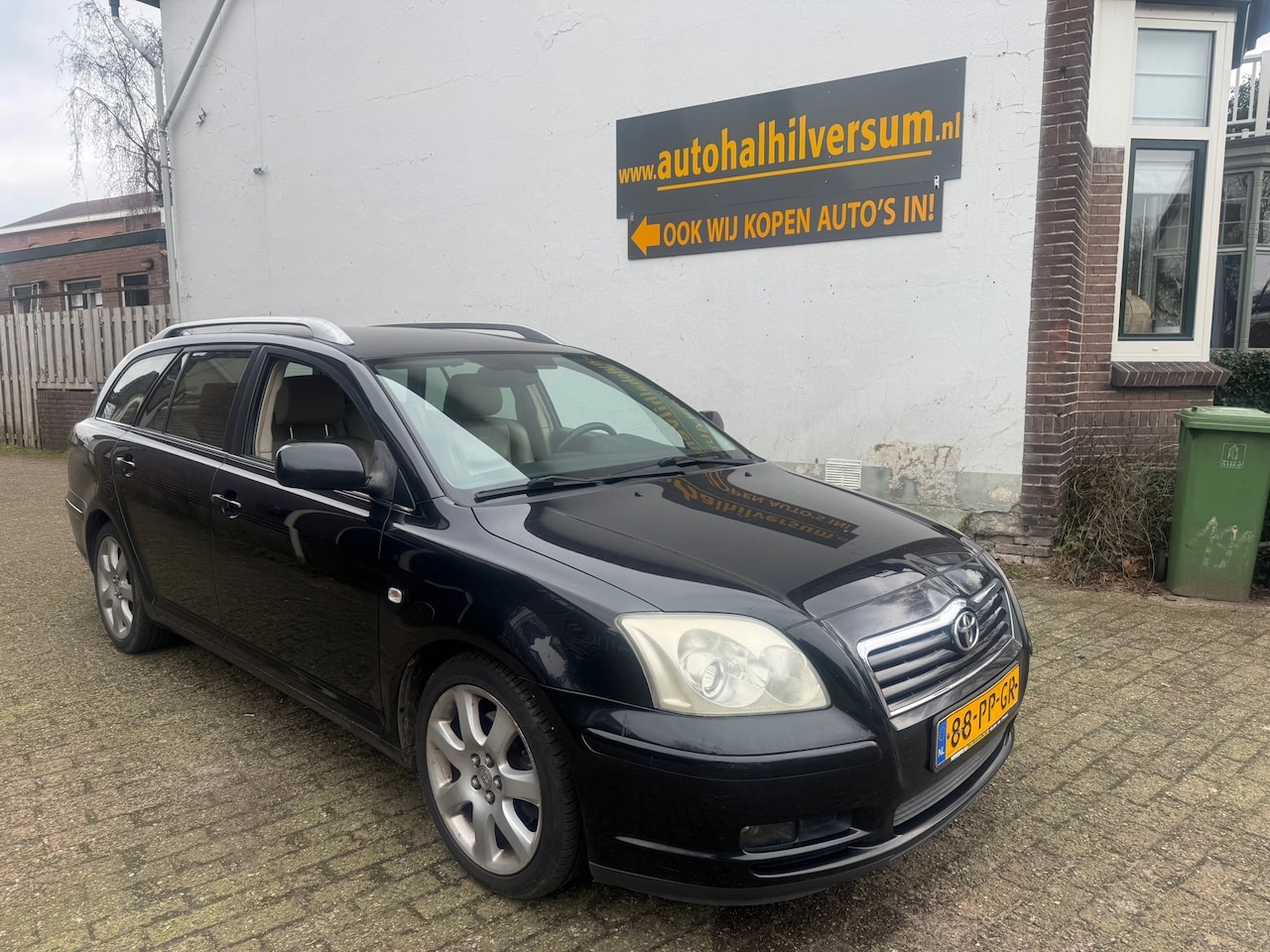 Toyota Avensis Wagon - 2.0 VVTi Executive 2.0 VVTi Executive - AutoWereld.nl