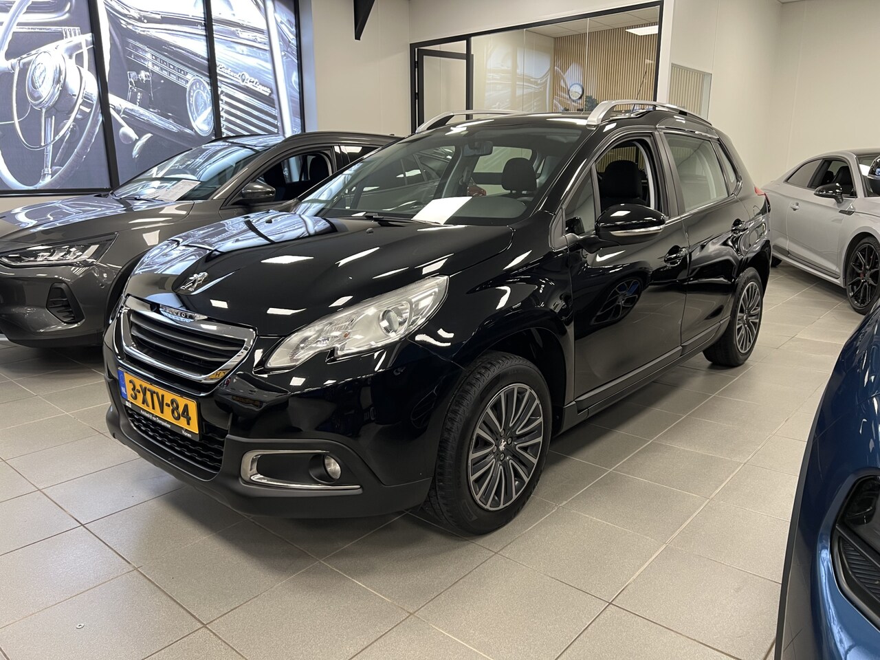 Peugeot 2008 - 1.2 VTi Allure / PANODAK / - AutoWereld.nl