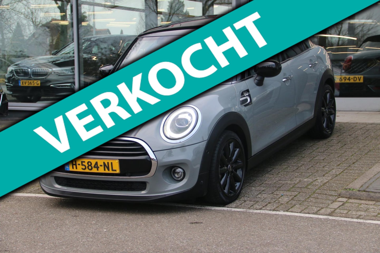 MINI Cooper - Mini 1.5 60 Years Edition PANO-DAK NL-AUTO! - AutoWereld.nl