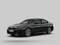 BMW 5-serie - 545e xDrive M Sport | Wordt verwacht | Active Cruise Control | Trekhaak wegklapbaar | 19''