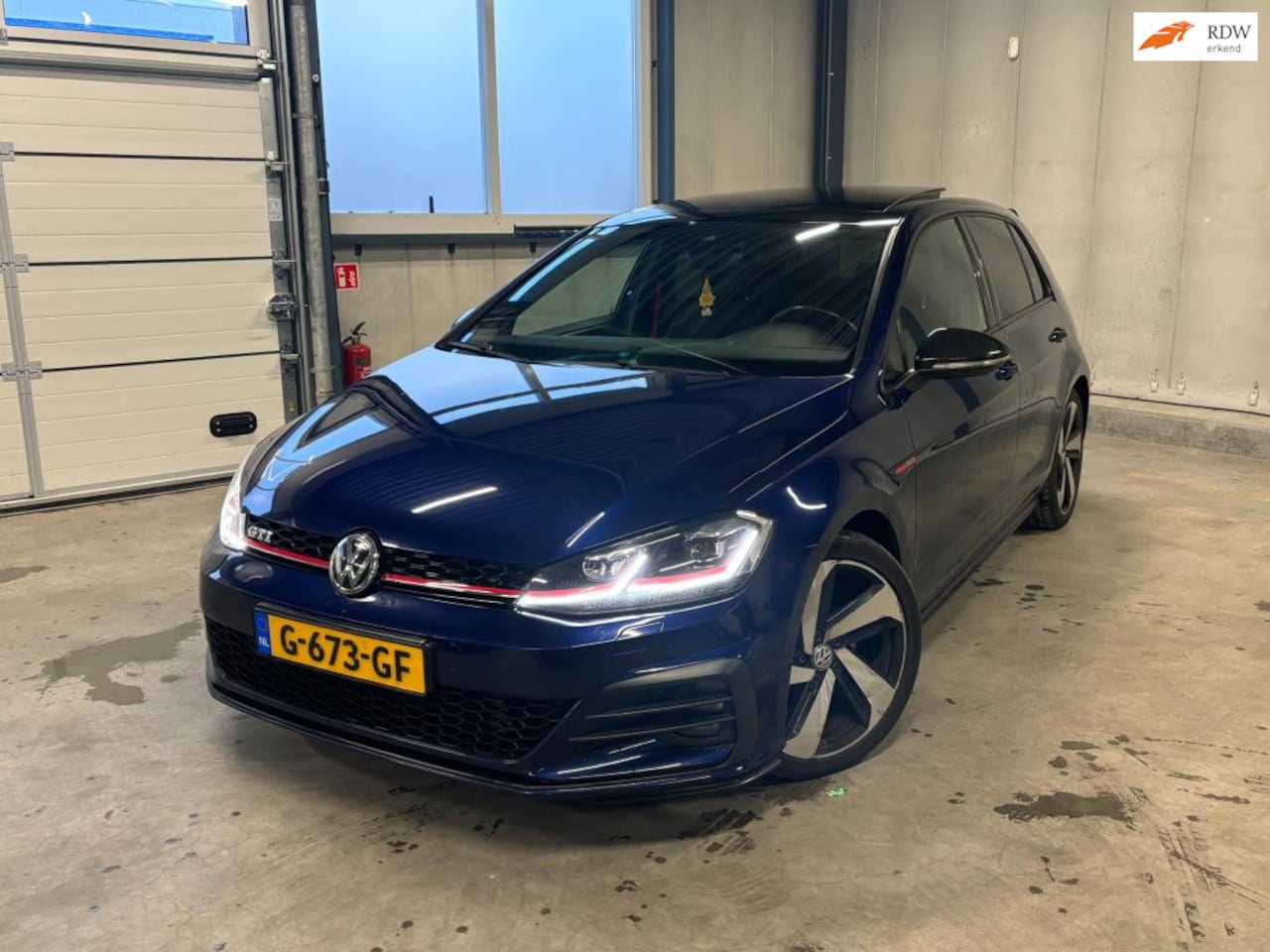 Volkswagen Golf - 2.0 TSI GTI Performance |DSG|Keyless|ACC|Camera|Dynaudio| - AutoWereld.nl