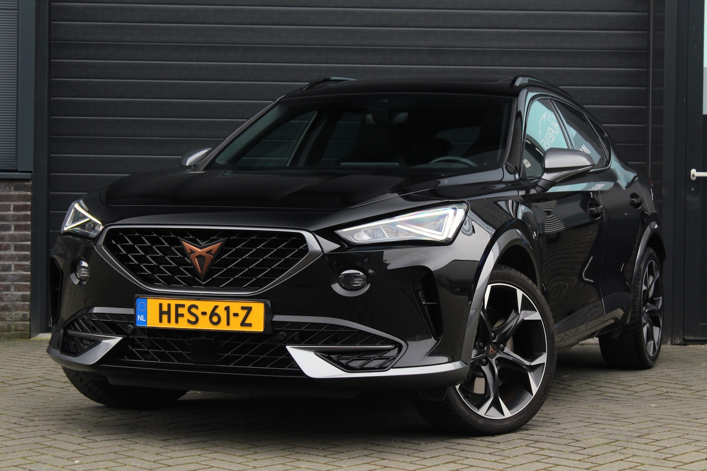 CUPRA Formentor - 1.4 e-Hybrid VZ Copper Edition | Pano | Memory | Leder - AutoWereld.nl