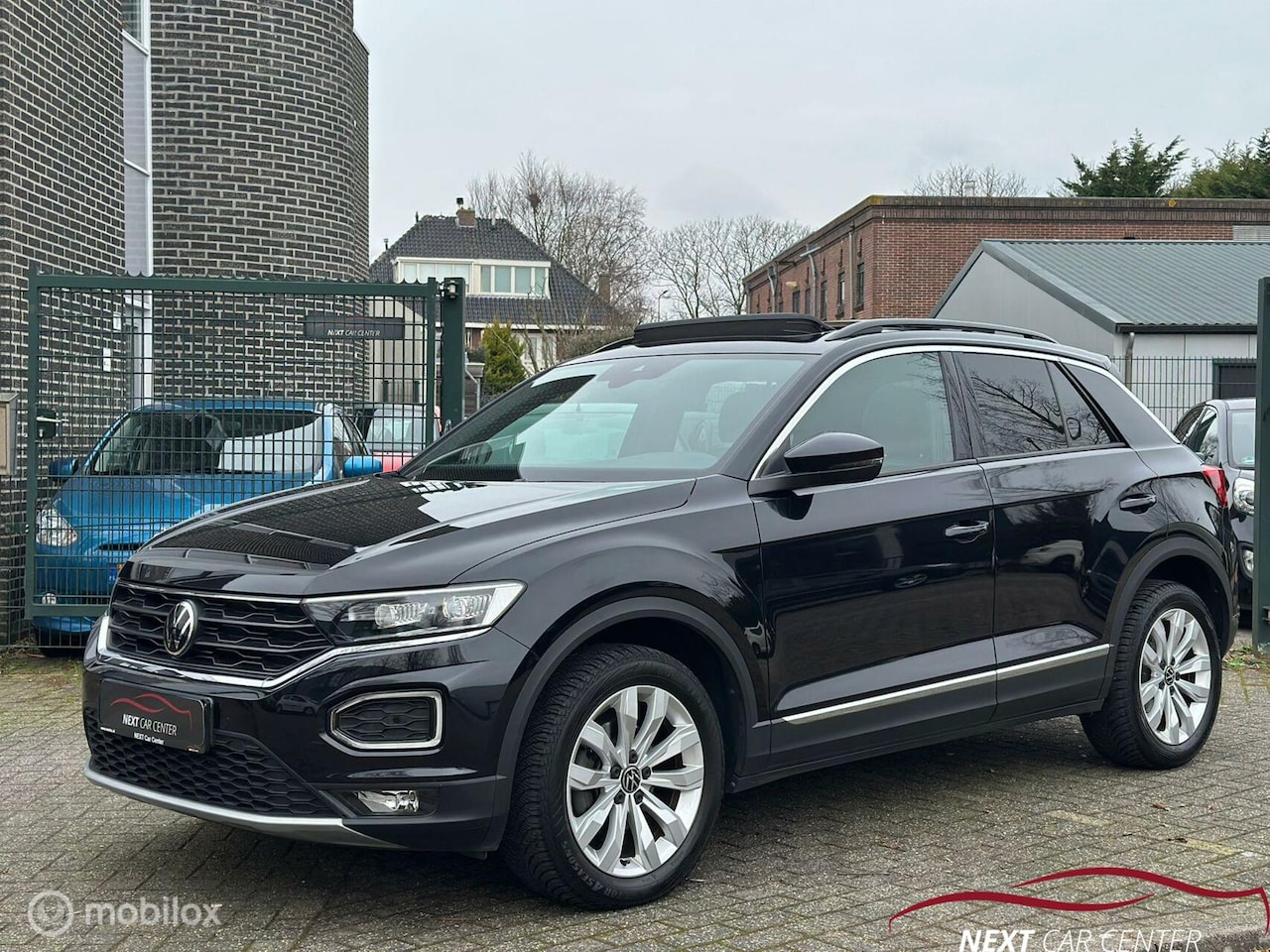 Volkswagen T-Roc - 1.5 TSI Sport Pano/Keyless/Camera - AutoWereld.nl