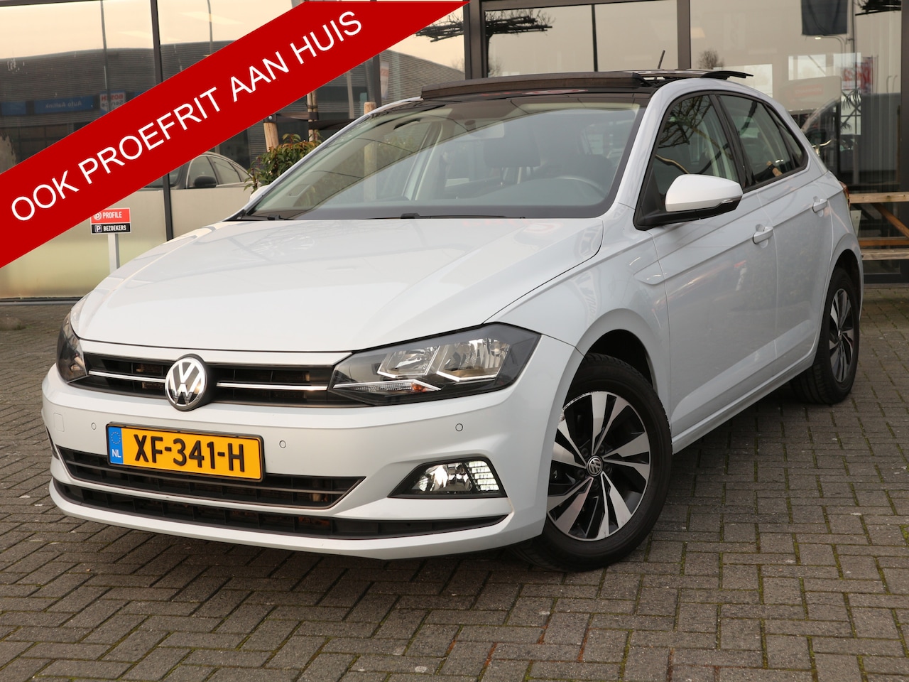 Volkswagen Polo - 1.0 TSI Comf. Business 116 PK PANO DAK NAVI AIRCO - AutoWereld.nl