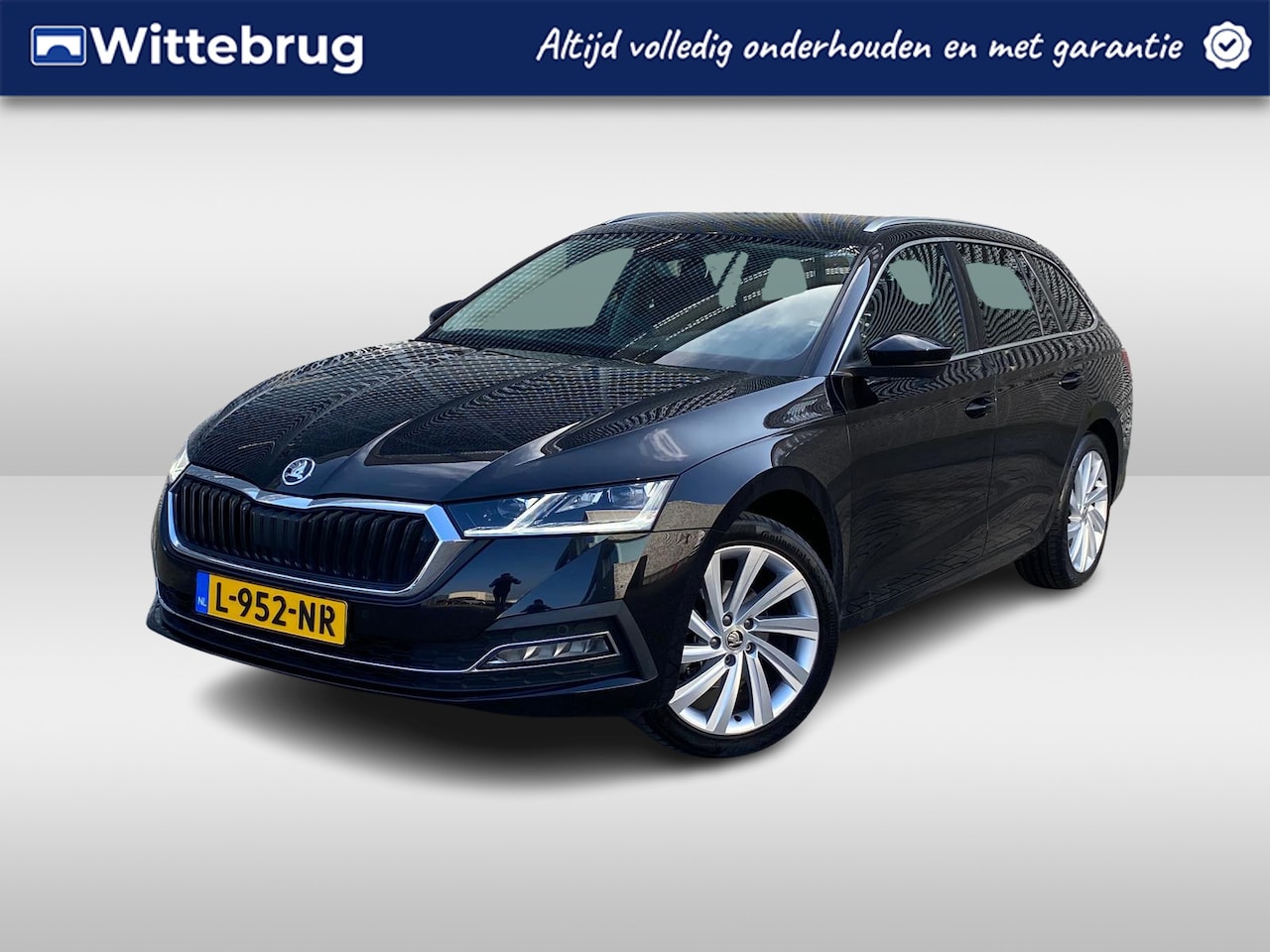 Skoda Octavia Combi - 1.5 TSI First Edition / Stoelverwarming / Parkeersensoren / Stoeverwarming / Elect achterk - AutoWereld.nl