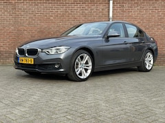 BMW 3-serie - 318i Executive |Automaat|Camera|Head-up|Sportstoel|Keyless|