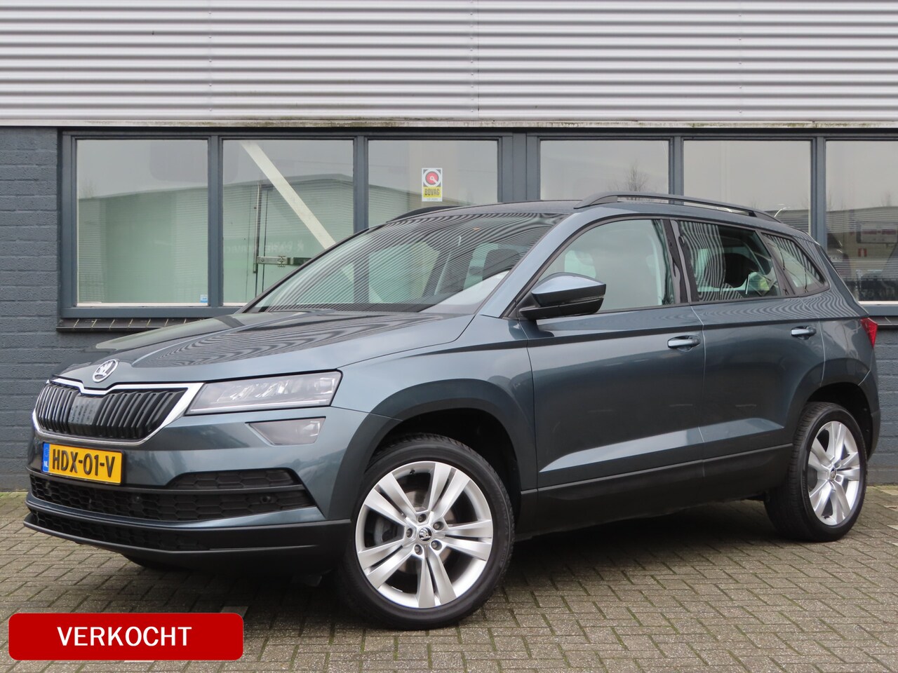 Skoda Karoq - 1.5 TSI ACT Style | trekhaak wegklapbaar | sportstoelen | stoelverwarming | DAB - AutoWereld.nl