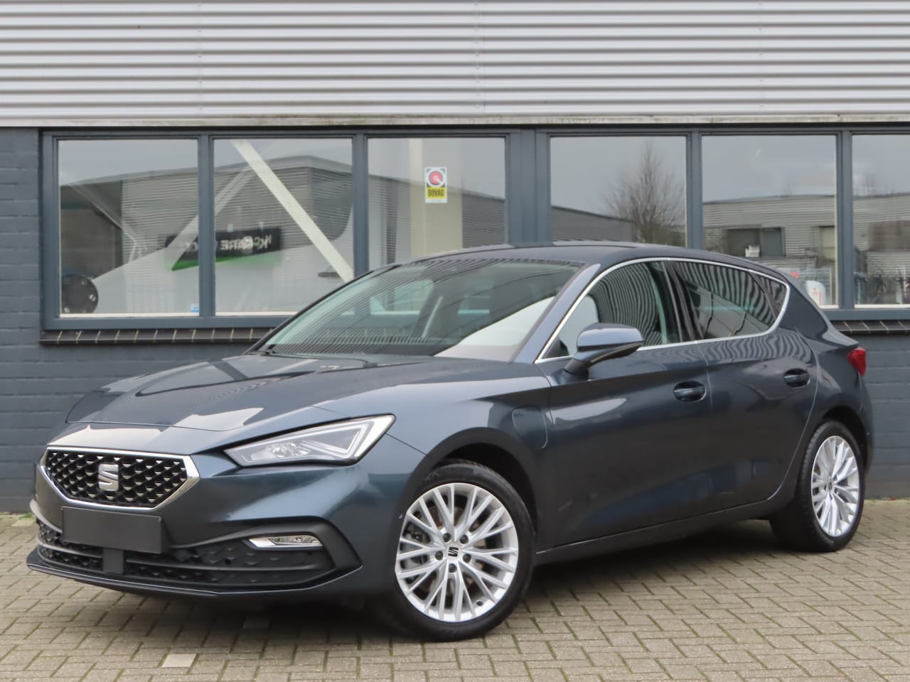 Seat Leon - 1.4 TSI eHybrid PHEV Xcellence | Elektrische verstelbare stoel met geheugen | camera | - AutoWereld.nl