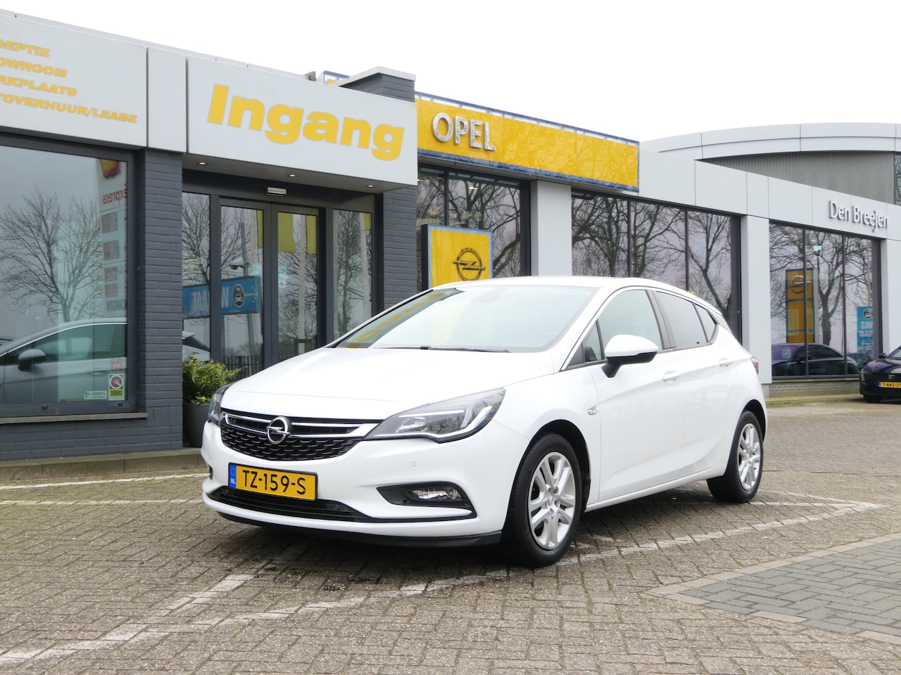 Opel Astra - 1.0 Turbo Online Edition | Navigatie | ECC | Privacy Glass - AutoWereld.nl