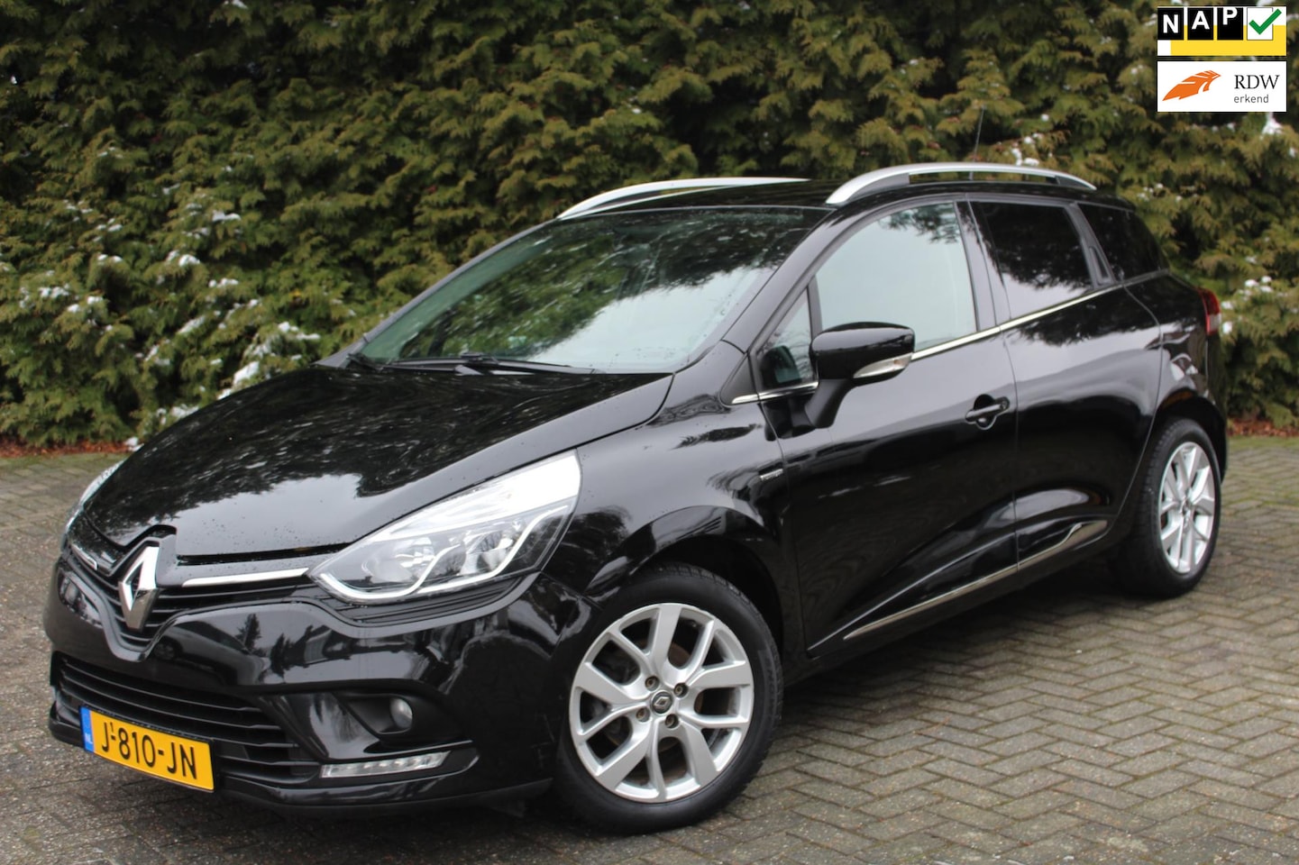 Renault Clio Estate - 0.9 TCe Limited 90 PK | Airco | NAVI | LMV | PDC | Cruise Control | Keyless Entry & Go - AutoWereld.nl