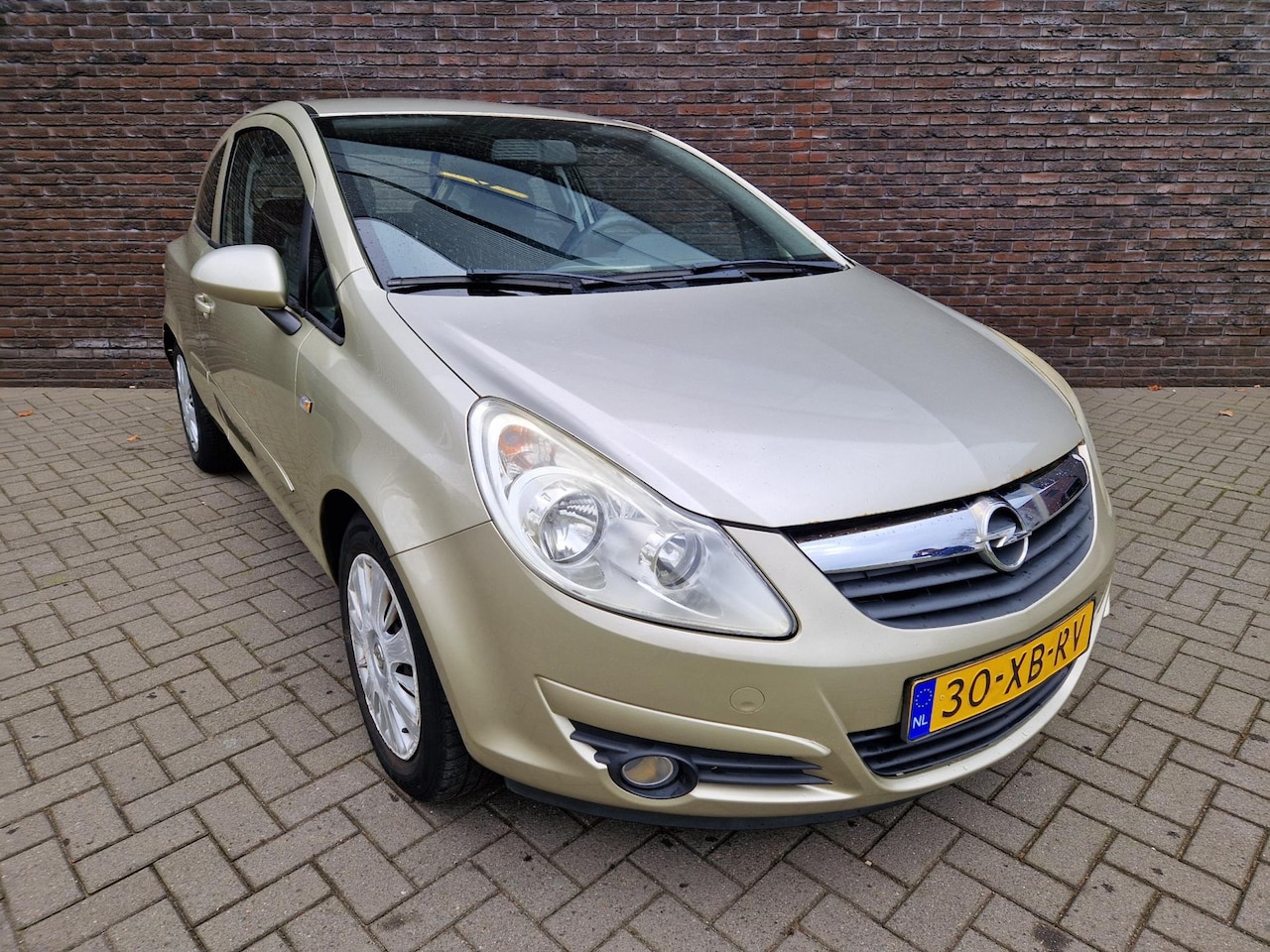 Opel Corsa - 1.4-16V Enjoy airco cruise control trekhaak APK - AutoWereld.nl