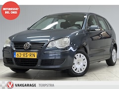 Volkswagen Polo - 1.4-16V Optive/ 5-Drs/ Airco/ C.V. Afstand/ Elek. Pakket/ Isofix/ Radio-CD/ Getint glas/ M