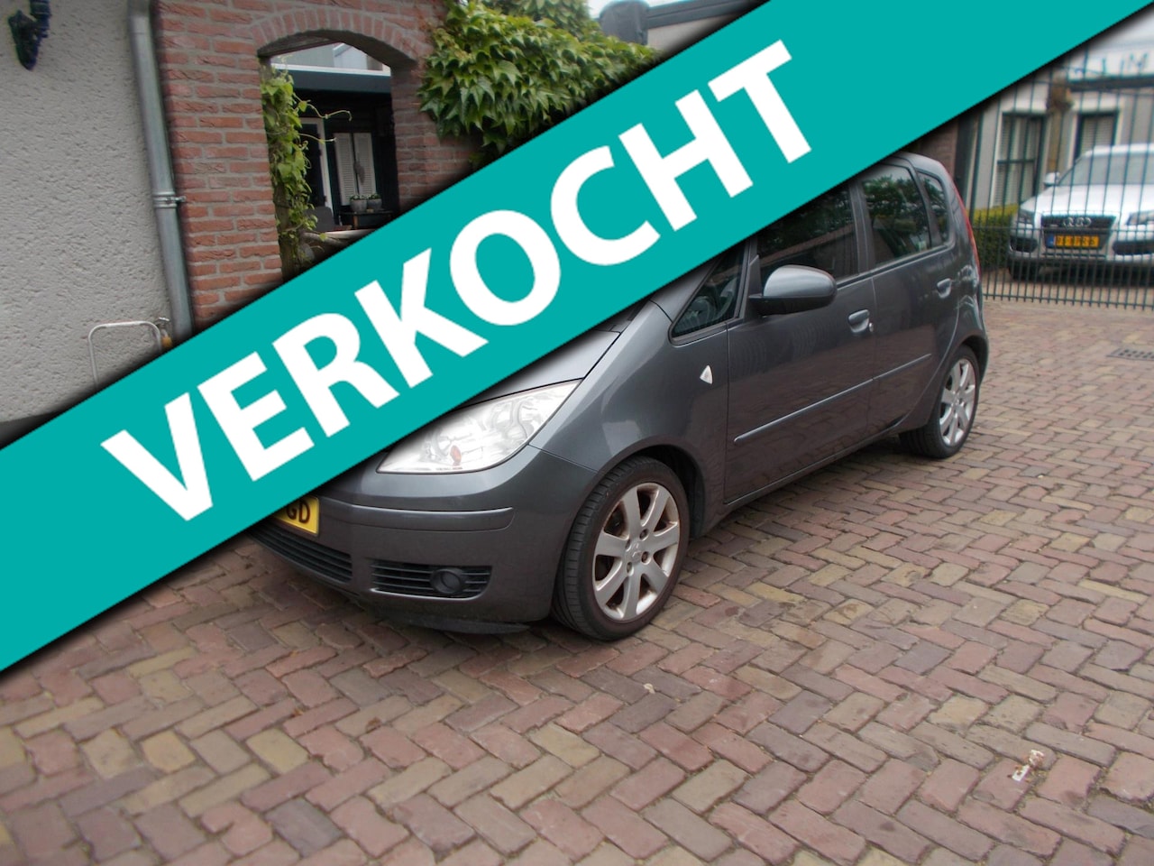 Mitsubishi Colt - 1.5 Instyle airco leer apk 24-10-2025 - AutoWereld.nl