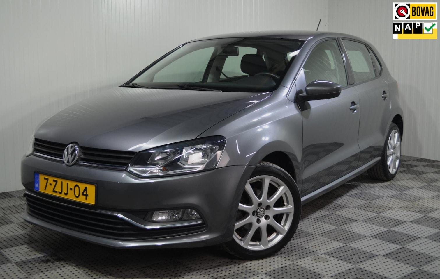 Volkswagen Polo - 1.0 Comfortline / Navi. / Cruise / LM / NL auto - AutoWereld.nl