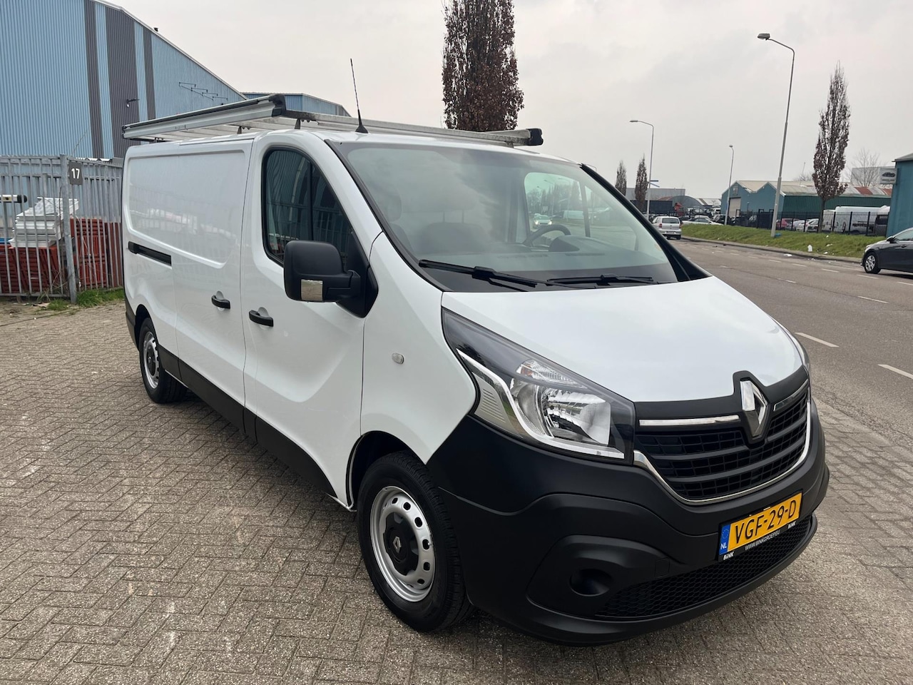 Renault Trafic - 1.6 dCi 95 T29 L2H1 Générique 1.6 dCi 95 T29 L2H1 Générique - AutoWereld.nl