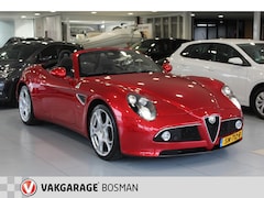 Alfa Romeo 8C Competizione Spider - 4.7 V8