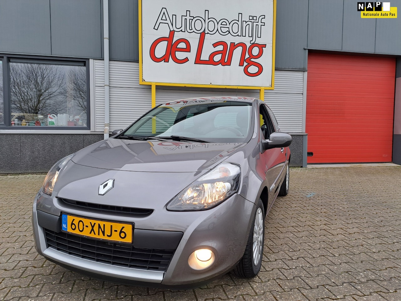 Renault Clio - 1.2 Collection UNIEK! 31000KM! 1e eigenaar! - AutoWereld.nl