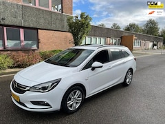 Opel Astra Sports Tourer - 1.4 Innovation Airco Pano Boekjes Autom