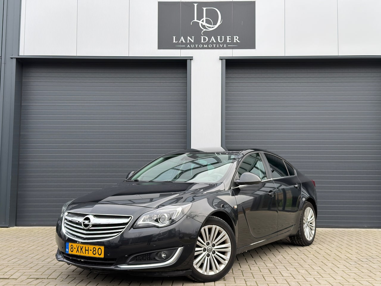 Opel Insignia - 1.4 T EcoFLEX Business+ Lage KM / Stuurverwarm - AutoWereld.nl