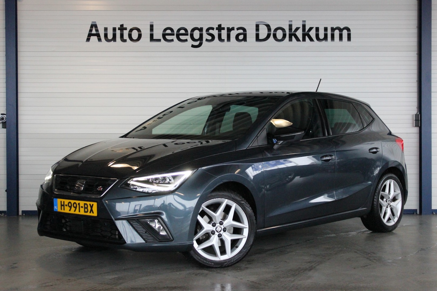 Seat Ibiza - 1.0 TSI FR Business Intense Stoelverw. | LED | Clima | Carplay | Cruise | 17" LMV | DAB | - AutoWereld.nl