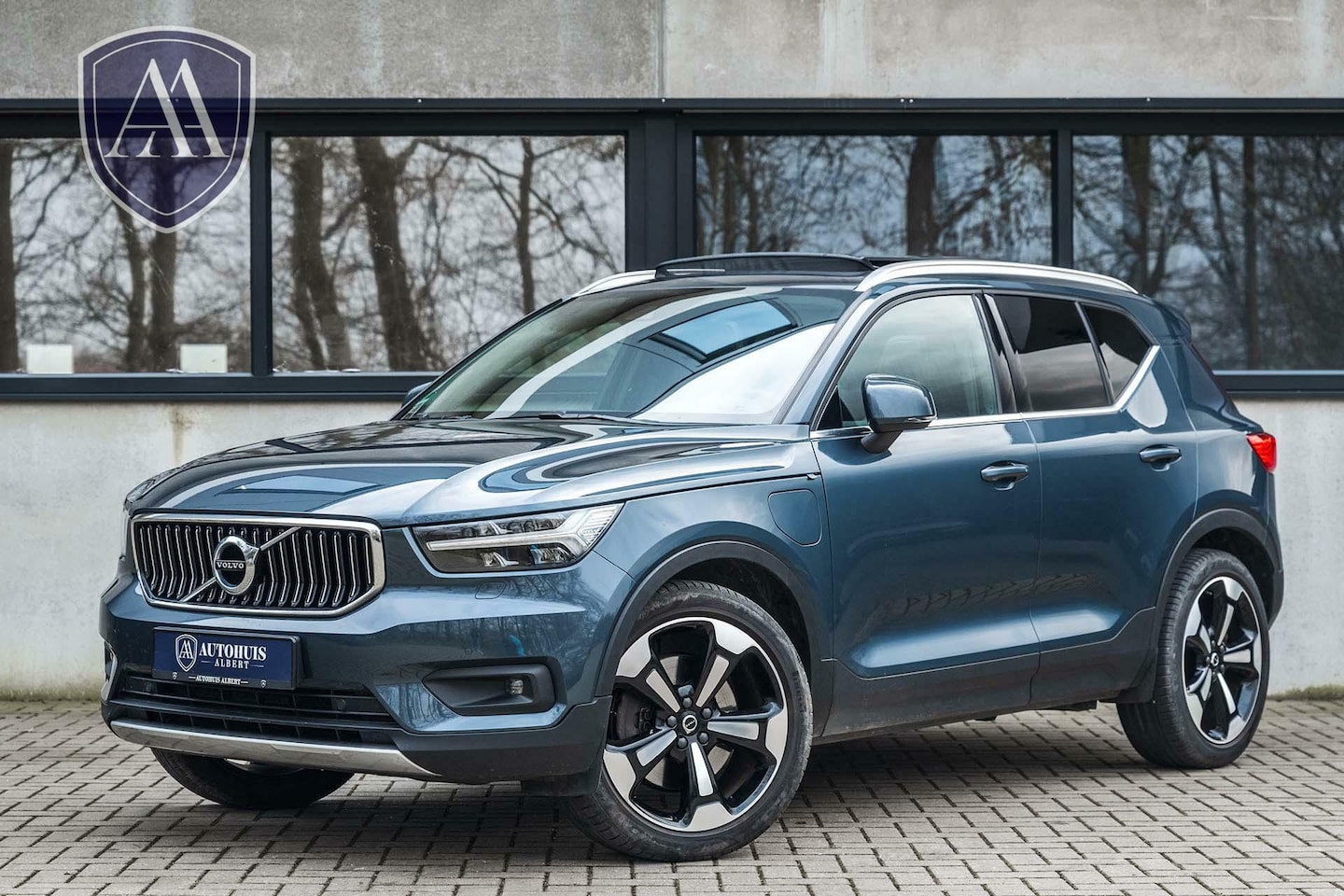 Volvo XC40 - 1.5 T5 Recharge Inscription Pano Trekhaak ACC 20' - AutoWereld.nl