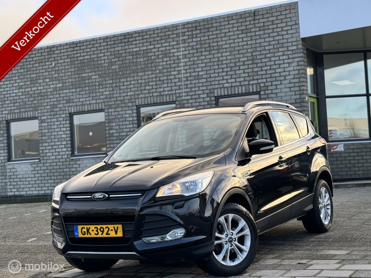 Ford Kuga - 1.5 Trend|Navi Stoelverwarming Cruise Trekhaak NAP - AutoWereld.nl