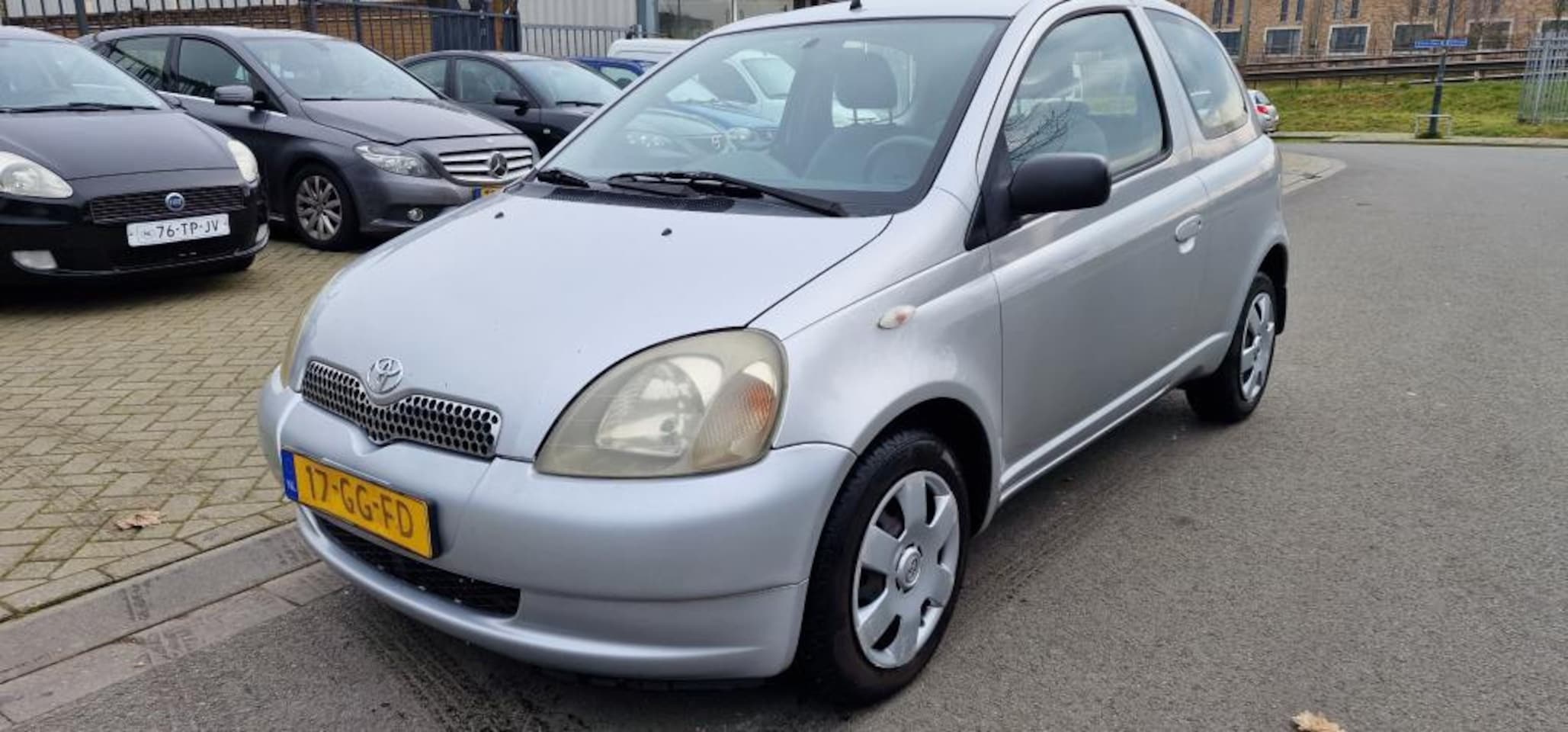 Toyota Yaris - 1.3-16V VVT-i Sol 1.3-16V VVT-i Sol - AutoWereld.nl