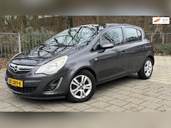 Opel Corsa - 1.2-16V Cosmo