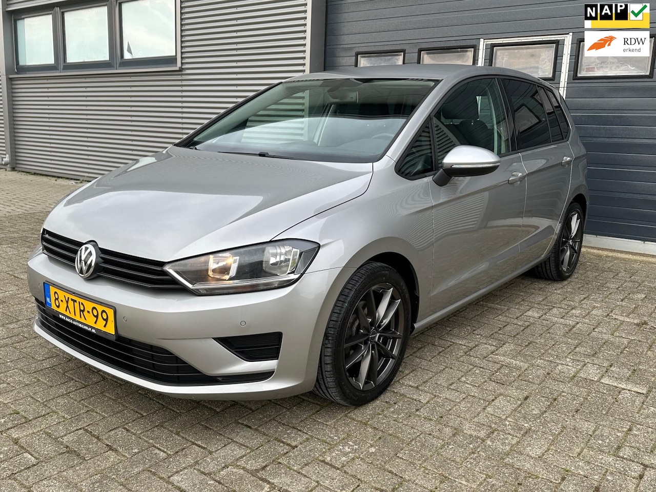 Volkswagen Golf Sportsvan - 1.2 TSI TREKHAAK - PDC - CLIMA. - AutoWereld.nl