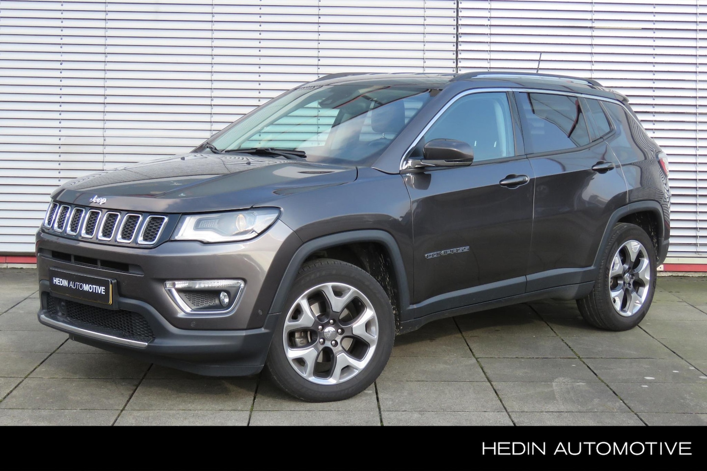 Jeep Compass - 1.4 MultiAir Limited | BEATS-Audio | Lederen Stoelen | Parkeersensoren rondom + camera - AutoWereld.nl