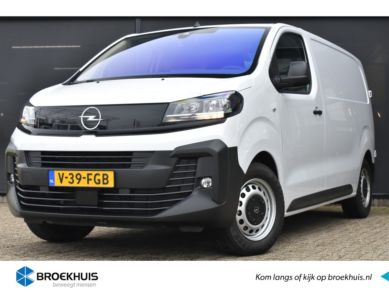 Opel Vivaro - 2.0 L2 145pk | Betimmering | Afn. Trekhaak | Navigatie | 180 Achteruitrijcamera | DAB+ | M - AutoWereld.nl