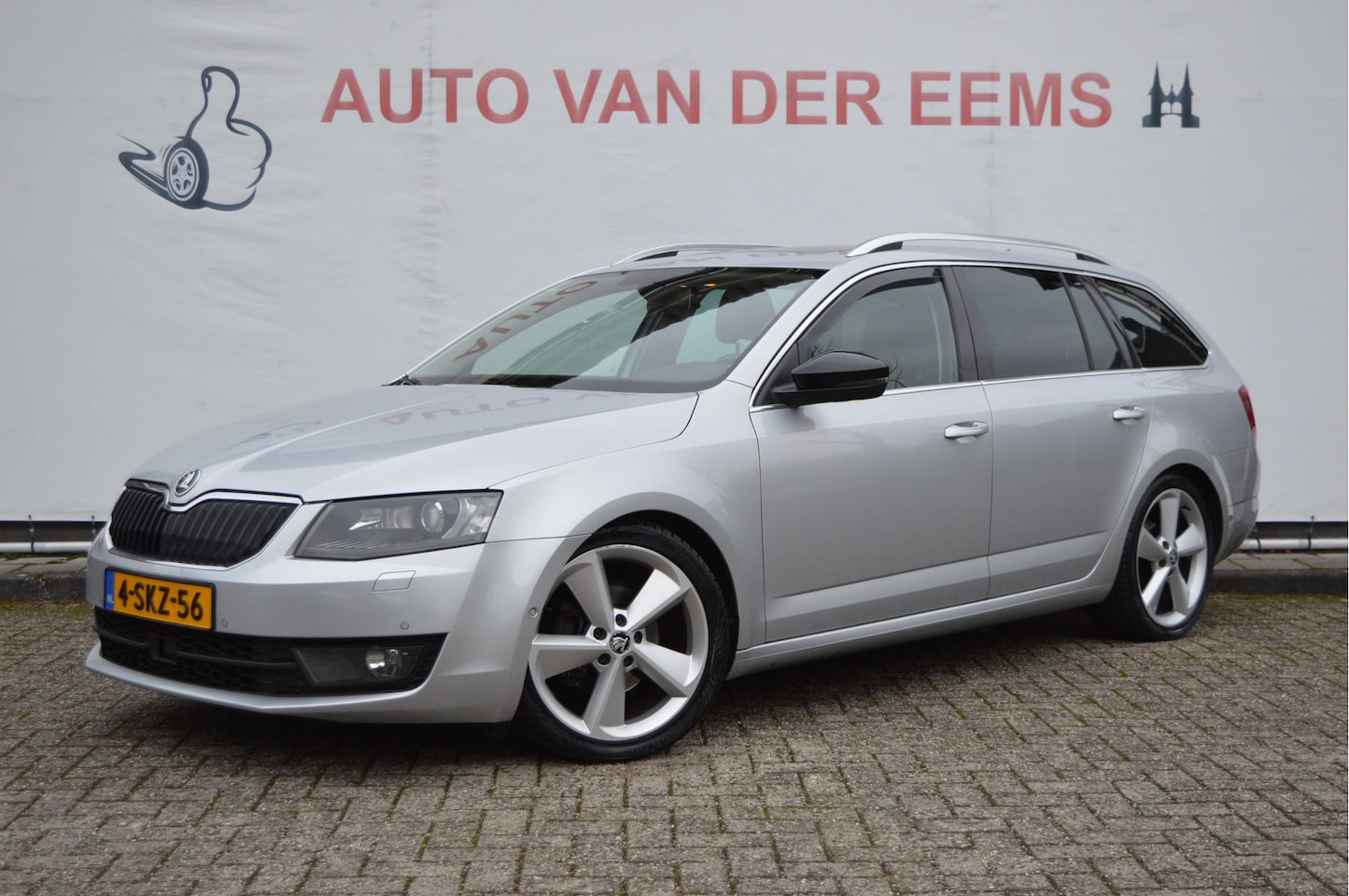 Skoda Octavia Combi - 1.6 TDI Greent Eleg Busn Nap / Canton / Panorama/schuifdak / Apple,android / Enz. - AutoWereld.nl