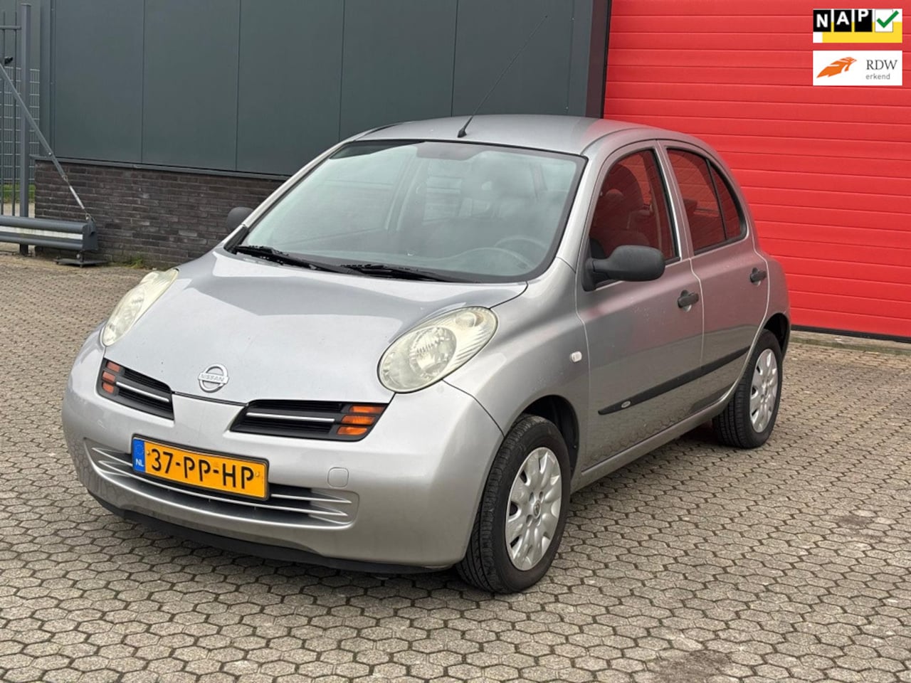 Nissan Micra - 1.2 Tekna Airco! 182DKM! NAP! 5-Deurs! Grijs! - AutoWereld.nl