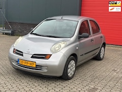 Nissan Micra - 1.2 Tekna Airco 182DKM NAP 5-Deurs Grijs