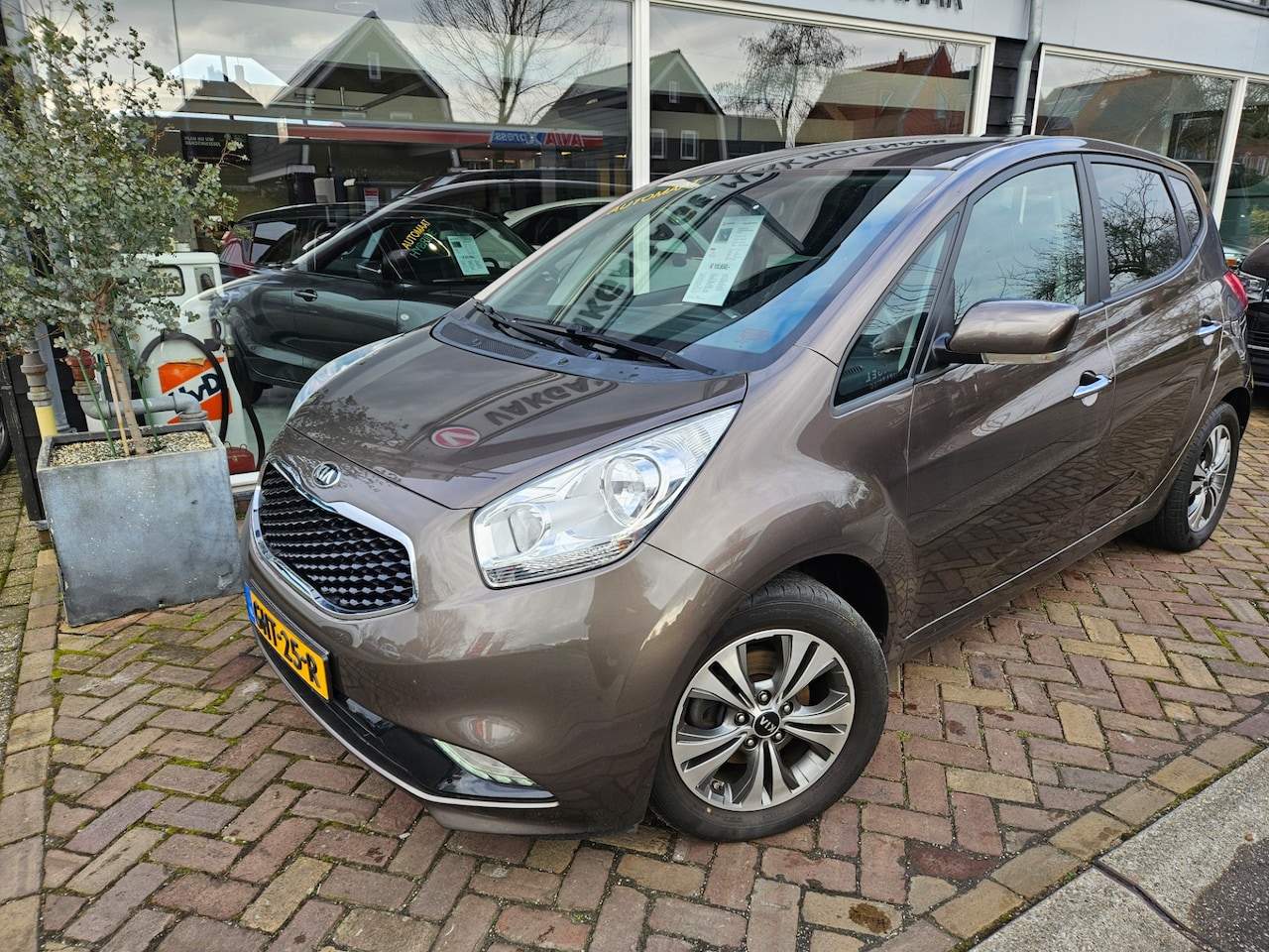 Kia Venga - 1.6 CVVT DynamicPLusLine 1.6 CVVT DynamicPLusLine,automaat,lage km,camera - AutoWereld.nl