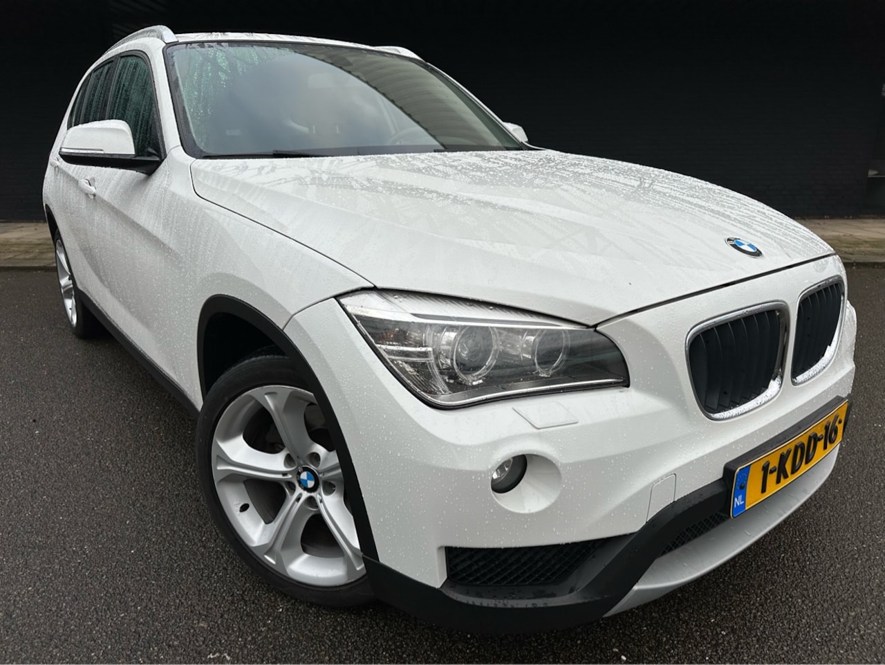 BMW X1 - sDrive20i Upgrade edition - AutoWereld.nl