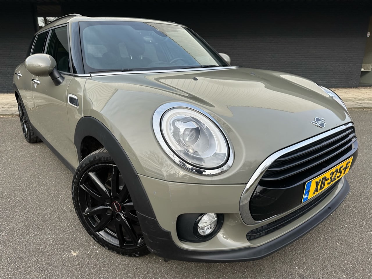 MINI Clubman - Mini 1.5 Cooper Businesss Edition // Head up // Half leer // - AutoWereld.nl