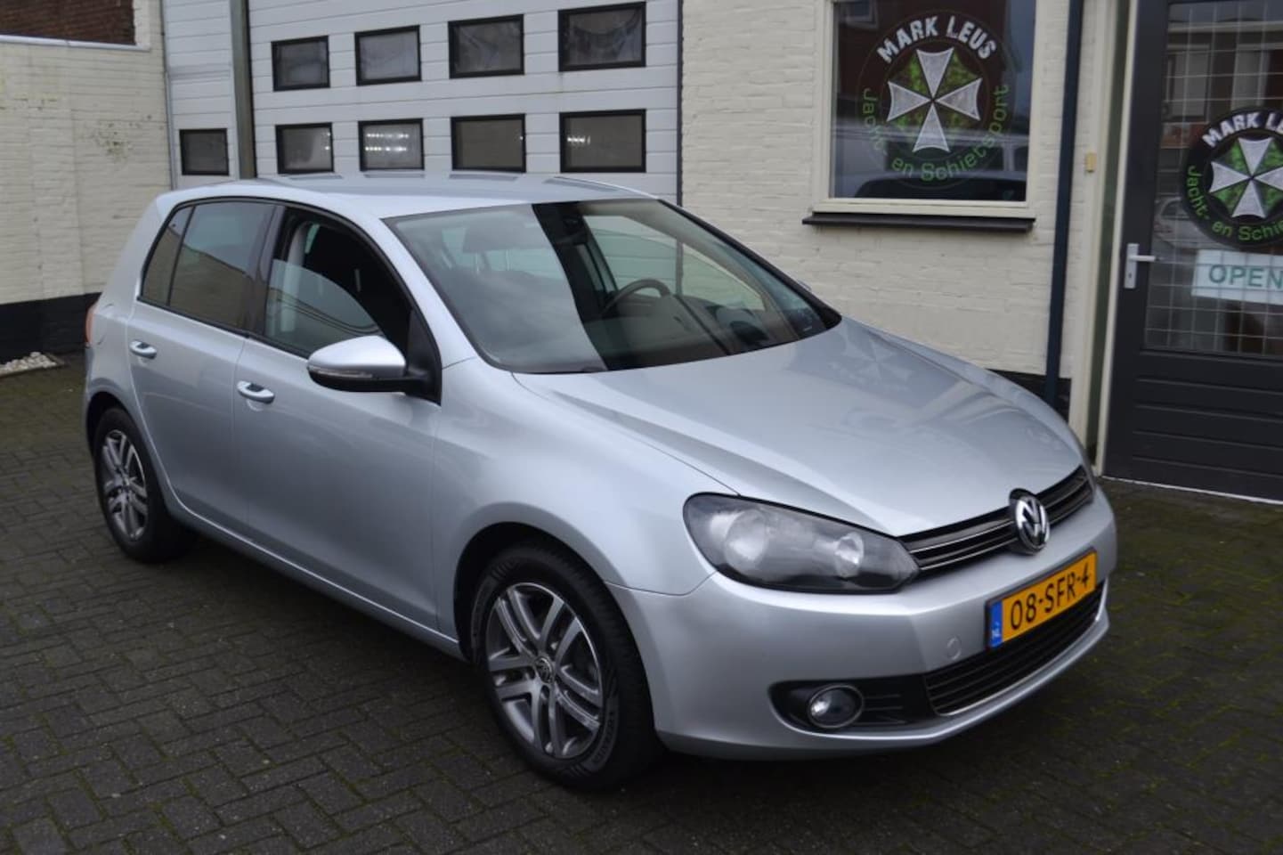 Volkswagen Golf - 1.2 TSI Highline BlueMotion Bijzonder Mooi en Verzorgd - AutoWereld.nl