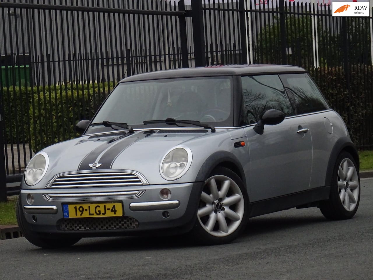 MINI Cooper - Mini 1.6 Chili LEER/AIRCO/APK 2026 - AutoWereld.nl