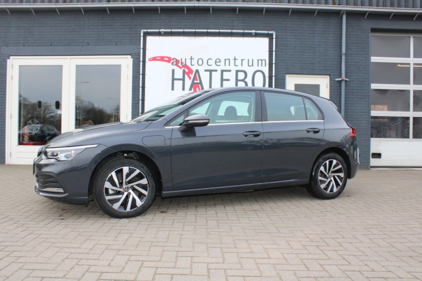 Volkswagen Golf - 1.4 E-HYBRID 204pk  STYLE Navi Apple Car Camera Topstaat! - AutoWereld.nl