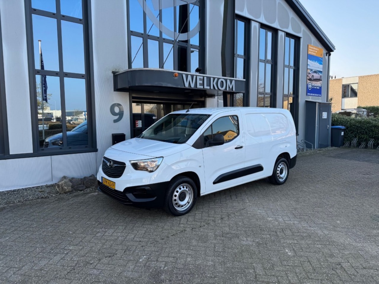 Opel Combo - 1.5D 102PK L2 Lang Navi, Airco, Cruisecntrl, Schuifdeur, PDC, - AutoWereld.nl