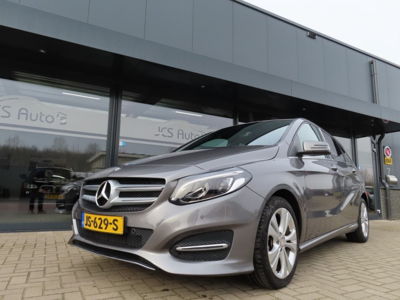 Mercedes-Benz B-klasse - 180 Ambition Aut. Ecc Navi Led Trekhaak 2016 - AutoWereld.nl