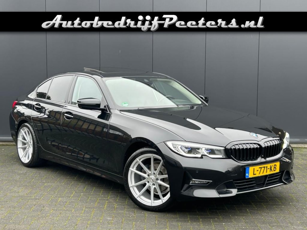 BMW 3-serie - 318i  2.0i Sport Laserlicht S.dak Leder HUD ACC Sfeerlicht 360-C - AutoWereld.nl