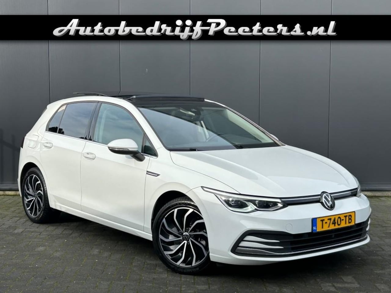 Volkswagen Golf - 1.5 TSI Edition P-dak IQ-Light ACC Sfeerlicht V-cockpit Massage - AutoWereld.nl